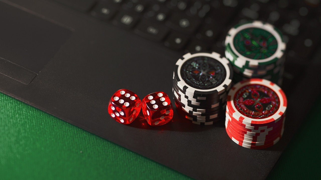Slots, Poker, and the Real Math Behind Casino Games